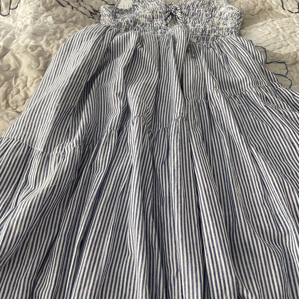 Free People fabulous summer dress cotton only worn once. 47 length. Waist 25